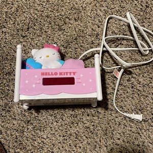 🎀 Sanrio Hello Kitty Alarm clock with radio and night light ⏰